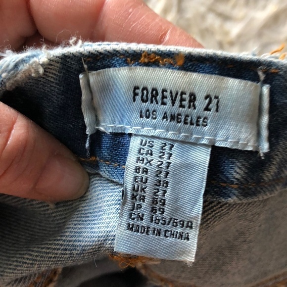 FOREVER 21 Destroyed Denim High Waist Distressed Jean Cutoff Edgy Size 27 Shorts - Picture 9 of 11